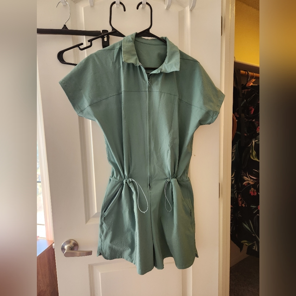 Lululemon romper
